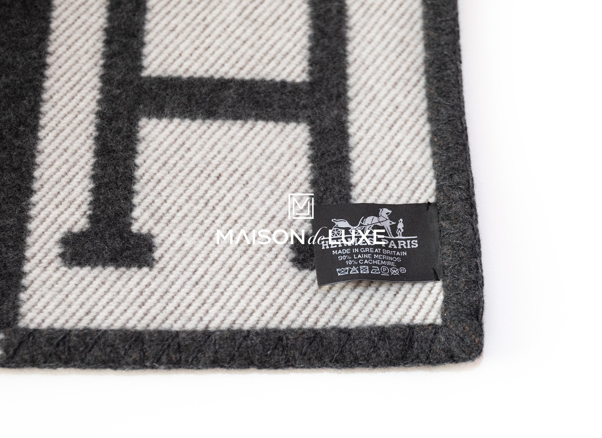Hermès Écru / Gris Foncé Oreiller Avalon, grand modèle Hermès Écru / Gris Foncé Oreiller Avalon, grand modèle