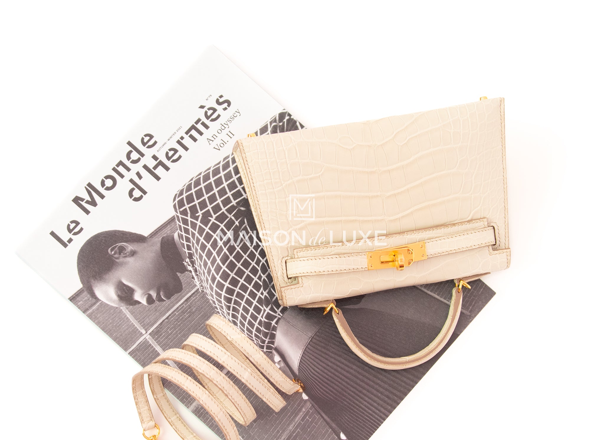 Hermès Kelly To Go Wallet Beton Matte Alligator Gold Hardware