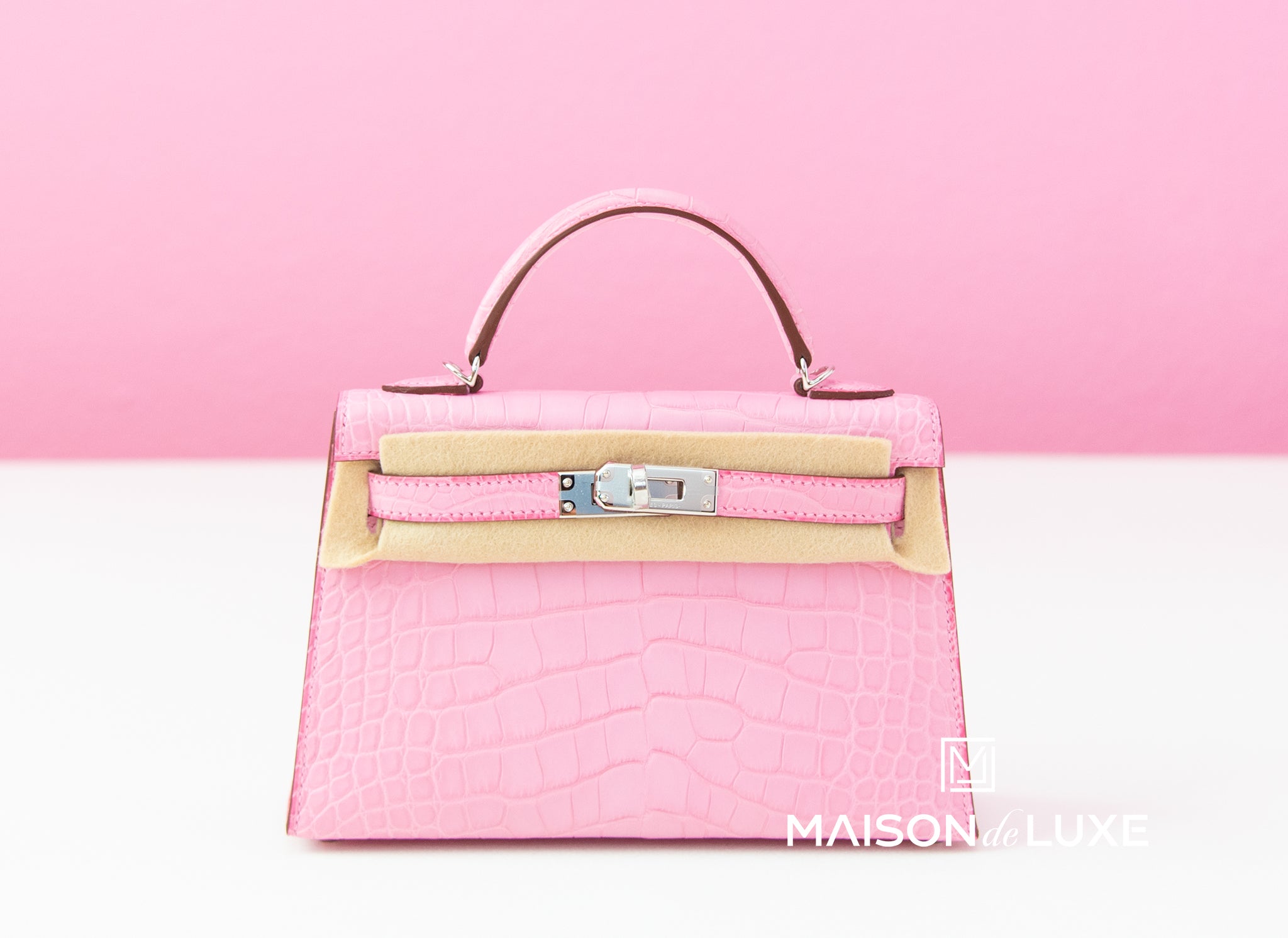 Hermes 5P Bubblegum Pink Crocodile Mini Kelly II 20 cm - MAISON de LUXE