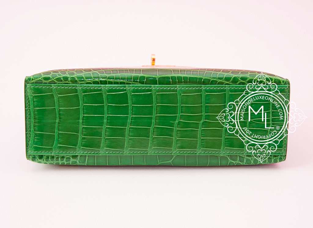 Hermes Cactus Crocodile Mini Kelly Pochette Clutch Bag Vert Emerald –  MAISON de LUXE