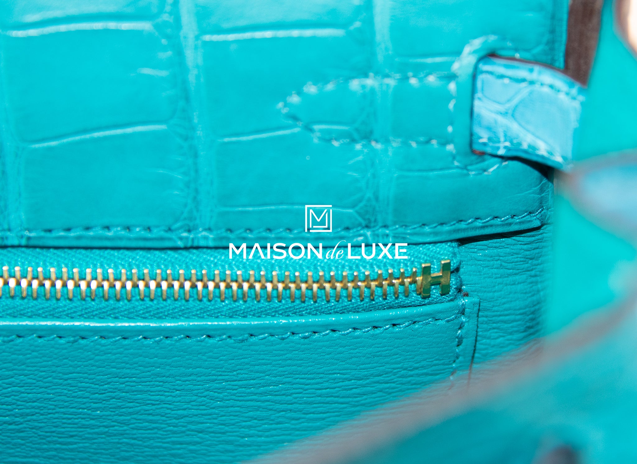 Hermes Blue Saint CYR Matte Crocodile Kelly 25 Handbag - MAISON de LUXE