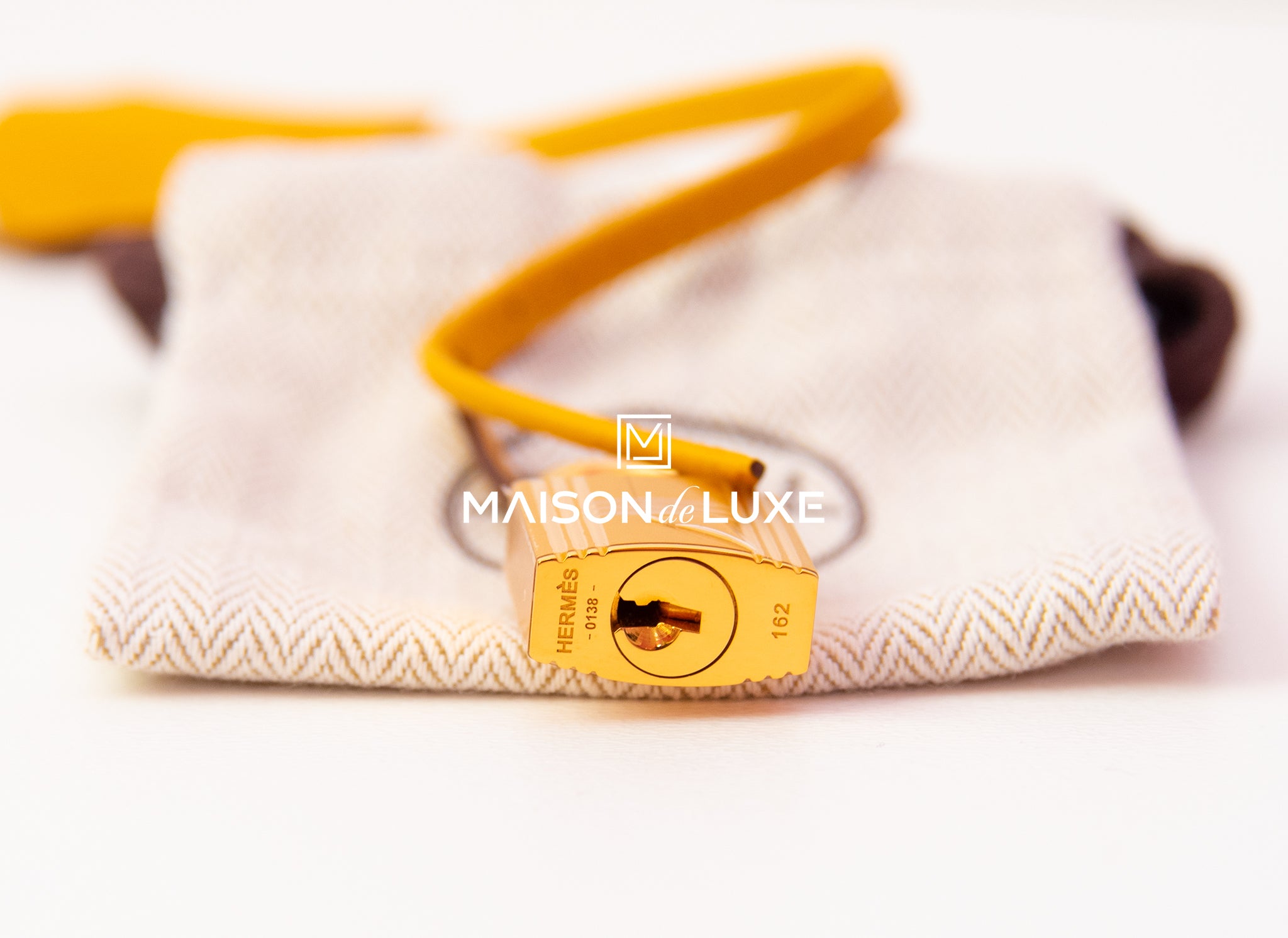 Hermès Kelly Limited Edition 28 Nata/Jaune Ambre Sellier Verso Epsom P —  The French Hunter