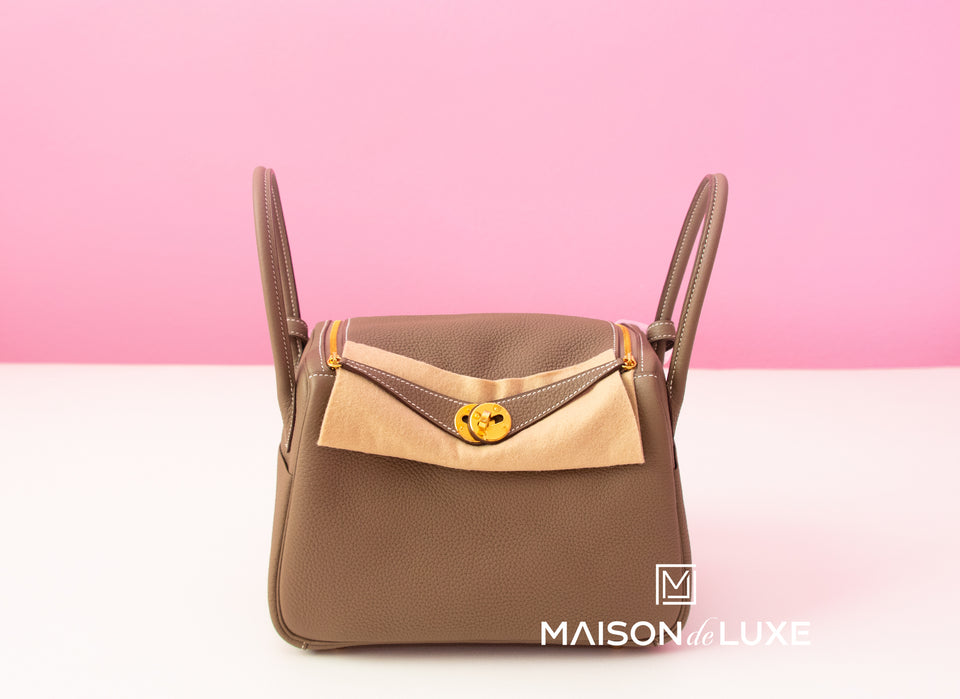 Hermes Etoupe Clemence Lindy 26 Handbag