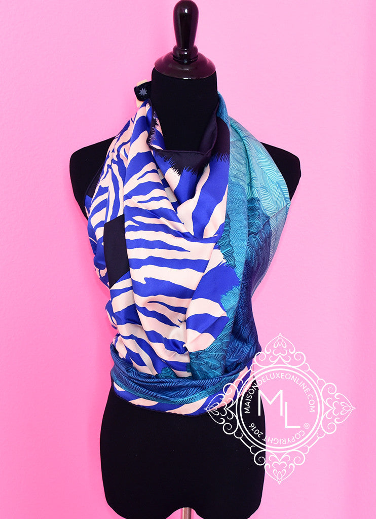 Louis Vuitton - Authenticated Scarf - Silk Purple Zebra for Women, Very Good Condition