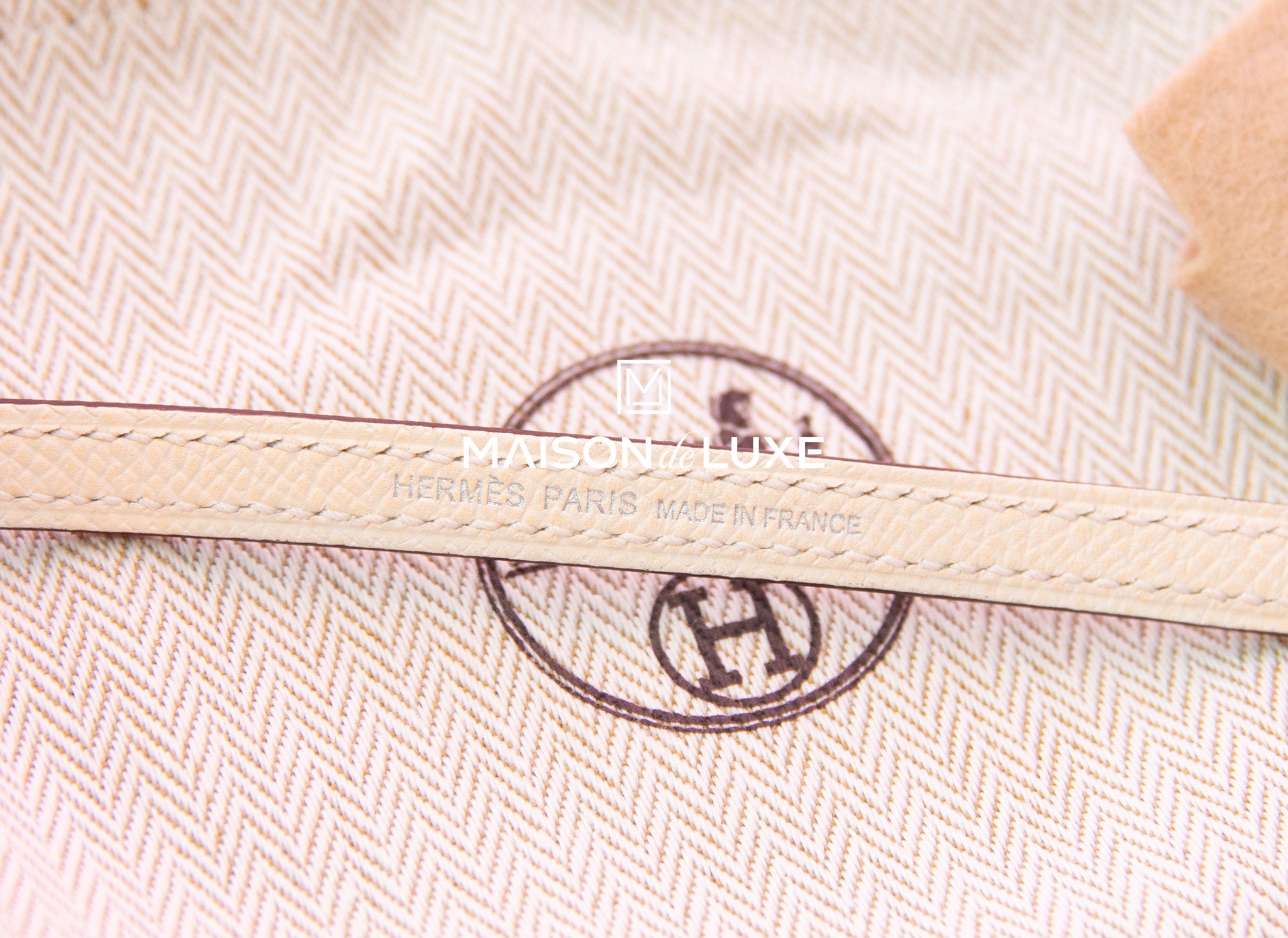 Hermes Nata White Epsom Mini Kelly II 20 cm Bag Pochette Clutch – MAISON de  LUXE