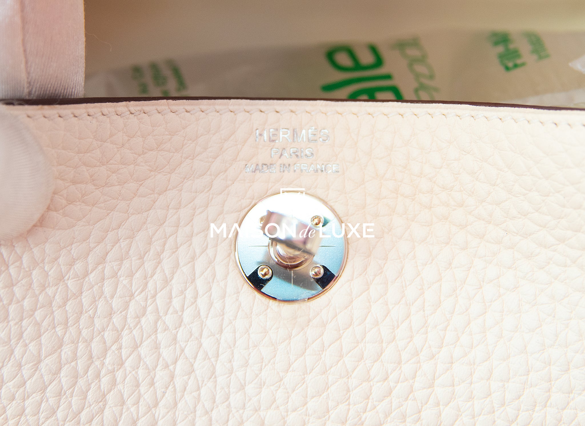 Hermès Hermès Mini Lindy 19 Taurillon Clemence Leather Crossbody Bag-Nata  Silver Hardware (Top Handle)