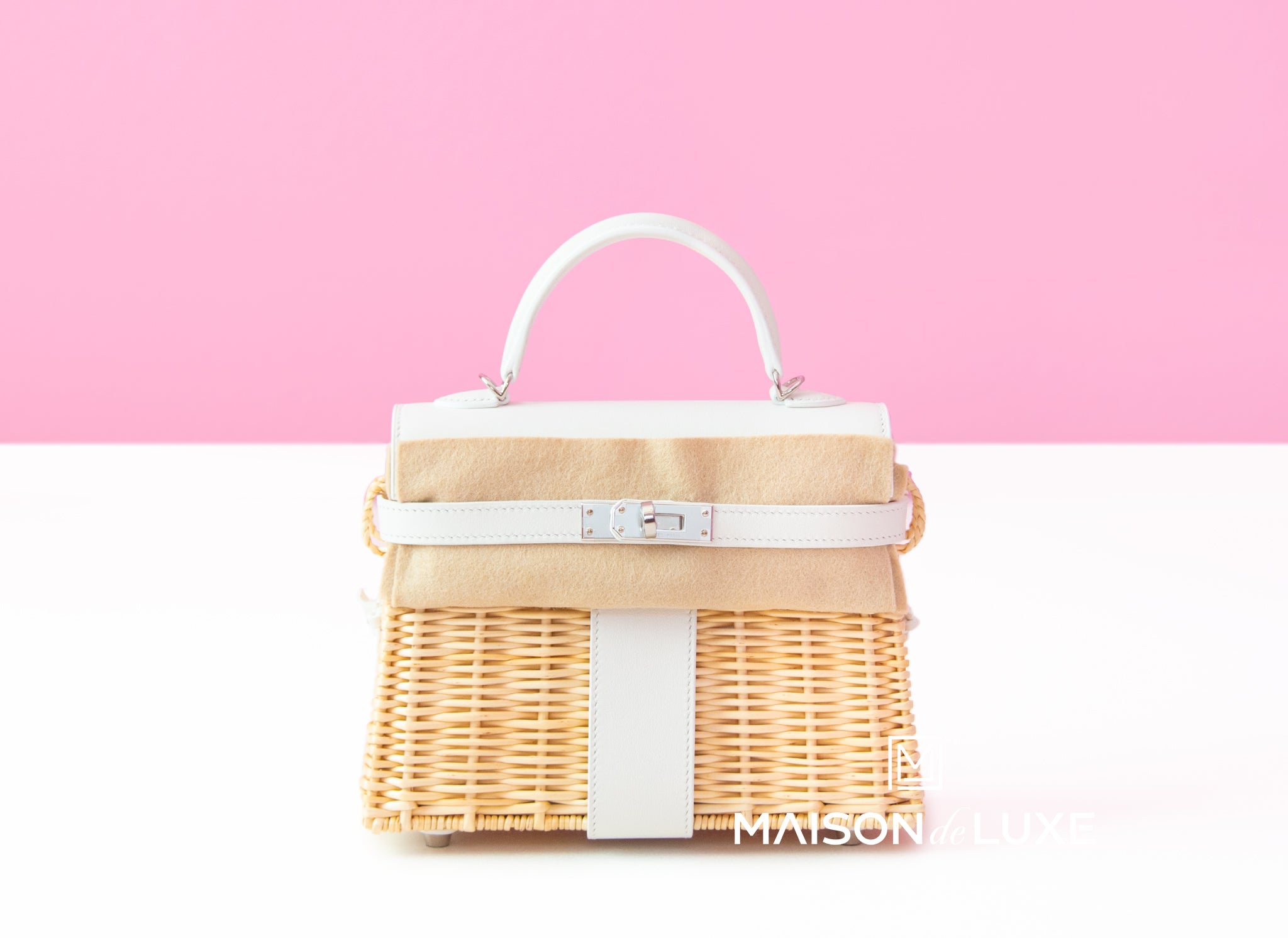 Hermès White Mini Kelly Picnic 20cm of Osier Wicker and Swift Leather with  Palladium Hardware, Handbags & Accessories Online, Ecommerce Retail