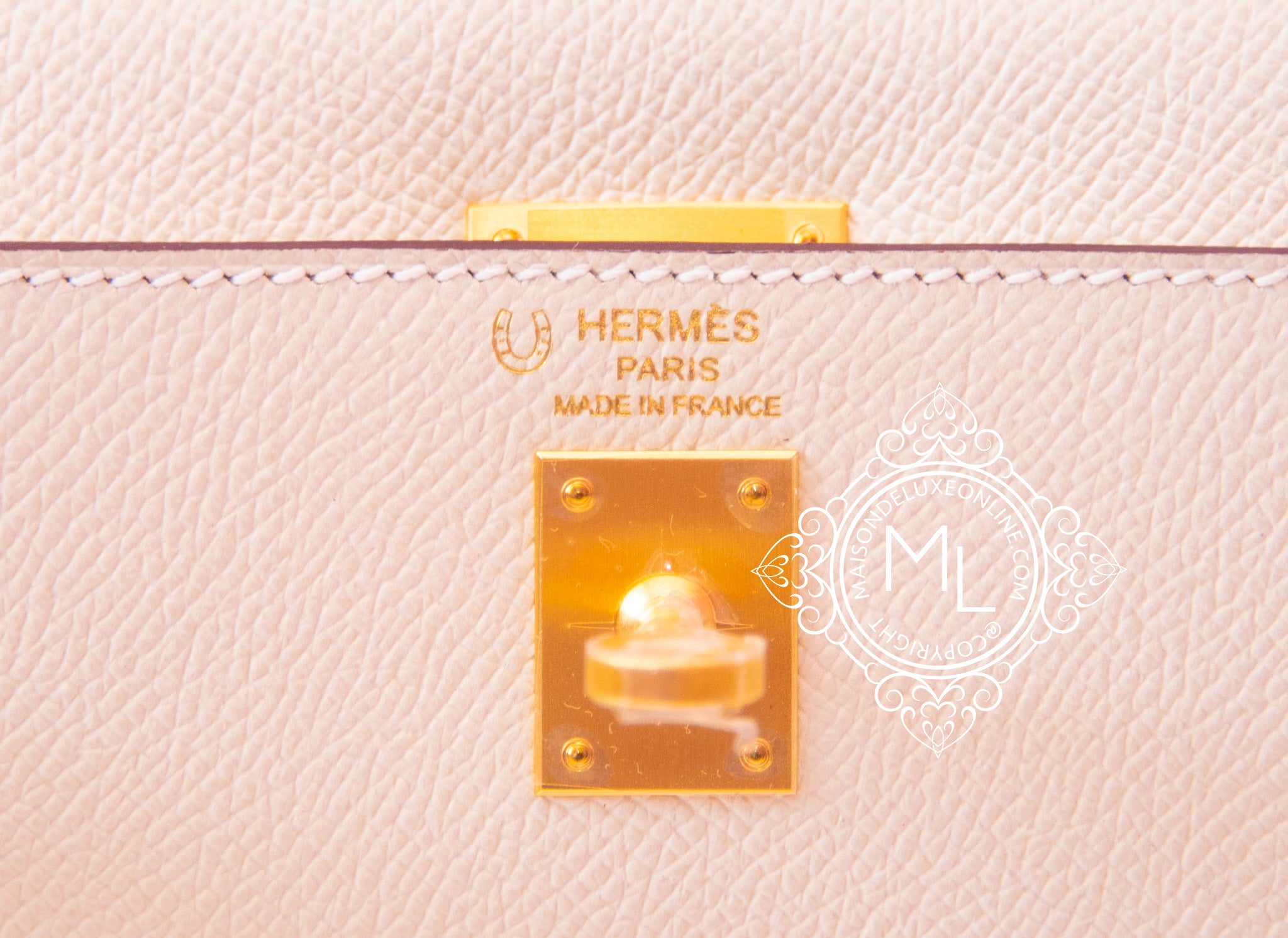 Hermès Horseshoe Stamp (HSS) Bicolor Gris Asphalte and Craie Sellier Kelly  25cm of Epsom Leather with Brushed Gold Hardware, Handbags & Accessories  Online, Ecommerce Retail