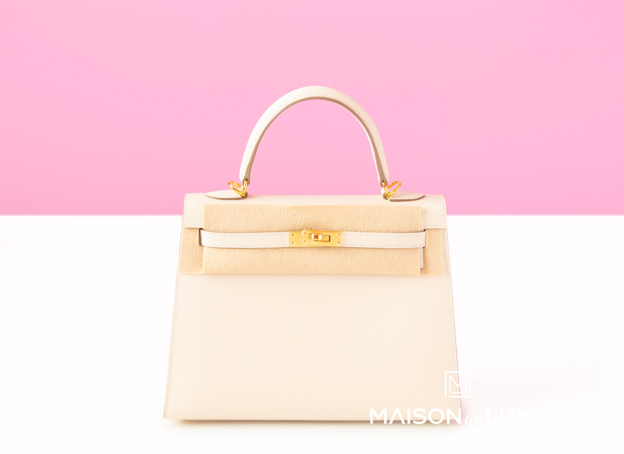 Hermes Craie Off White Sellier Epsom Gold Hardware Kelly 25 Handbag Bag –  MAISON de LUXE