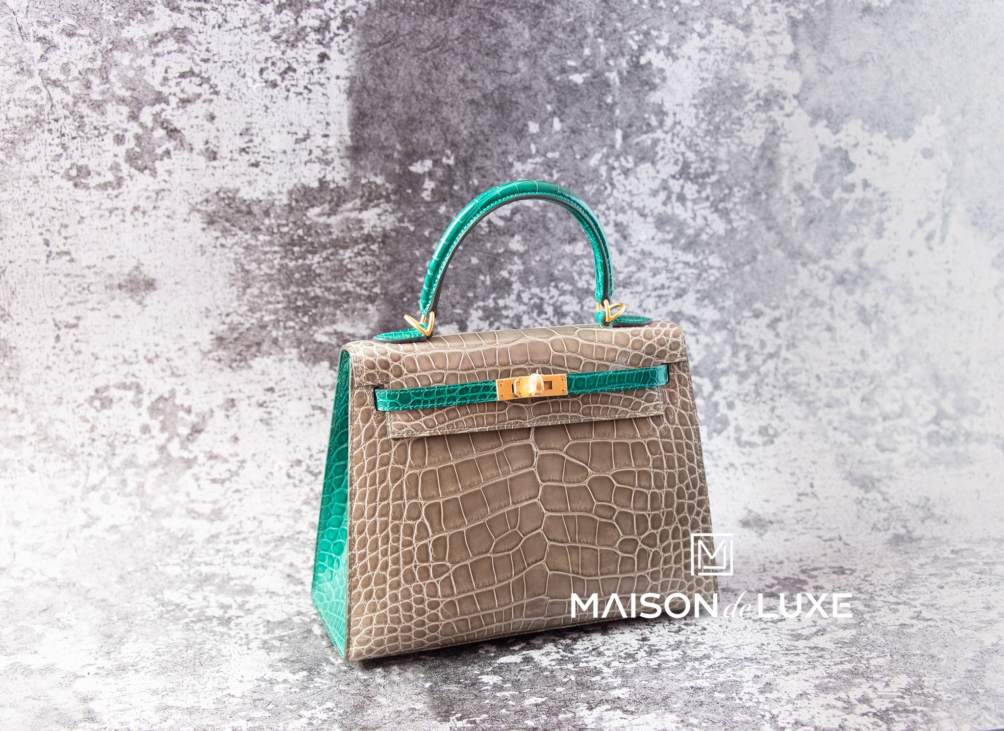 Hermès Kelly Sellier Mini II Gris Tourterelle Lisse Crocodile Alligator PHW  from 100% authentic materials!