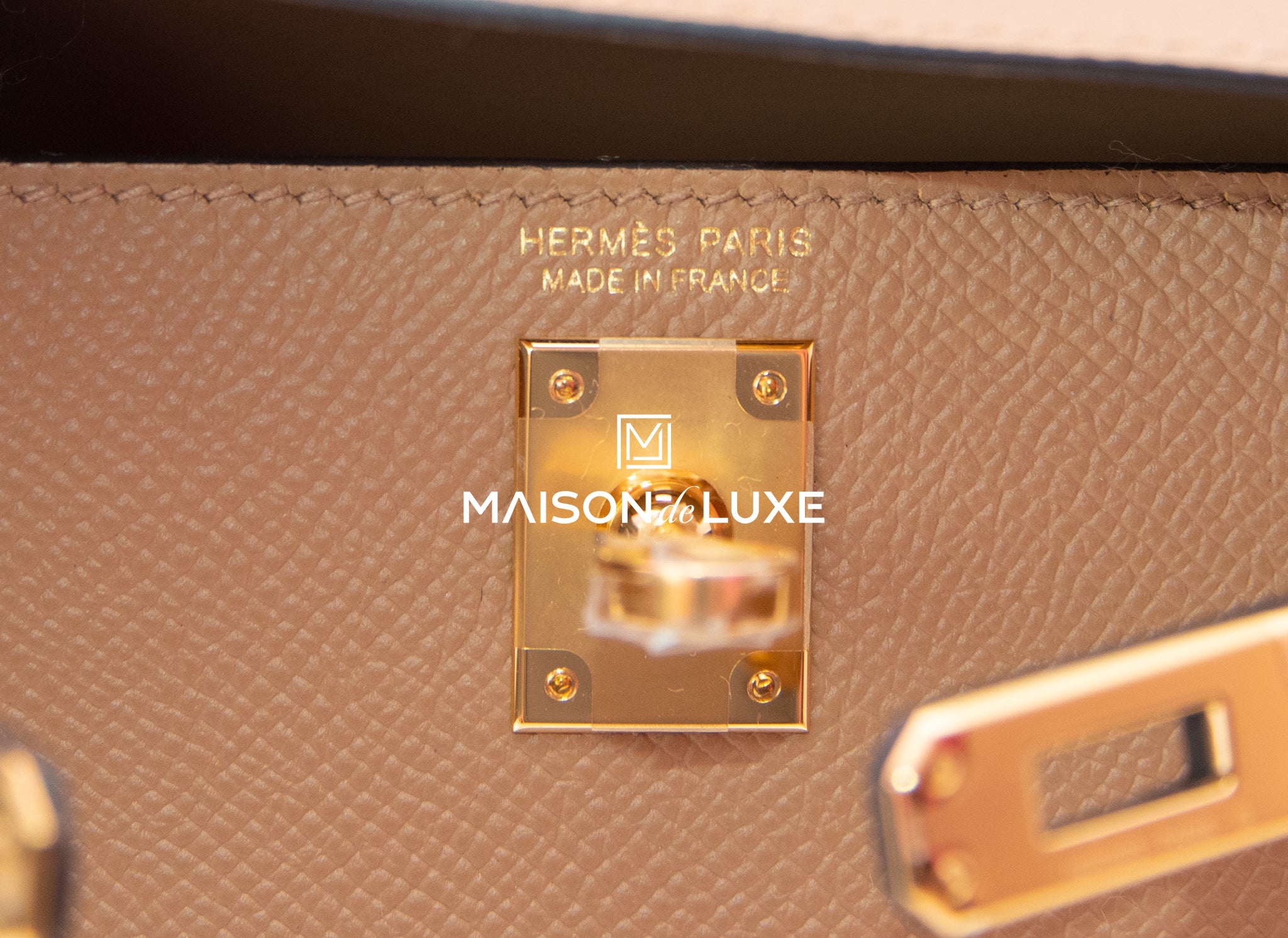 Hermes Chai 0M Epsom Mini Kelly II 20 cm Bag Pochette Clutch – MAISON de  LUXE