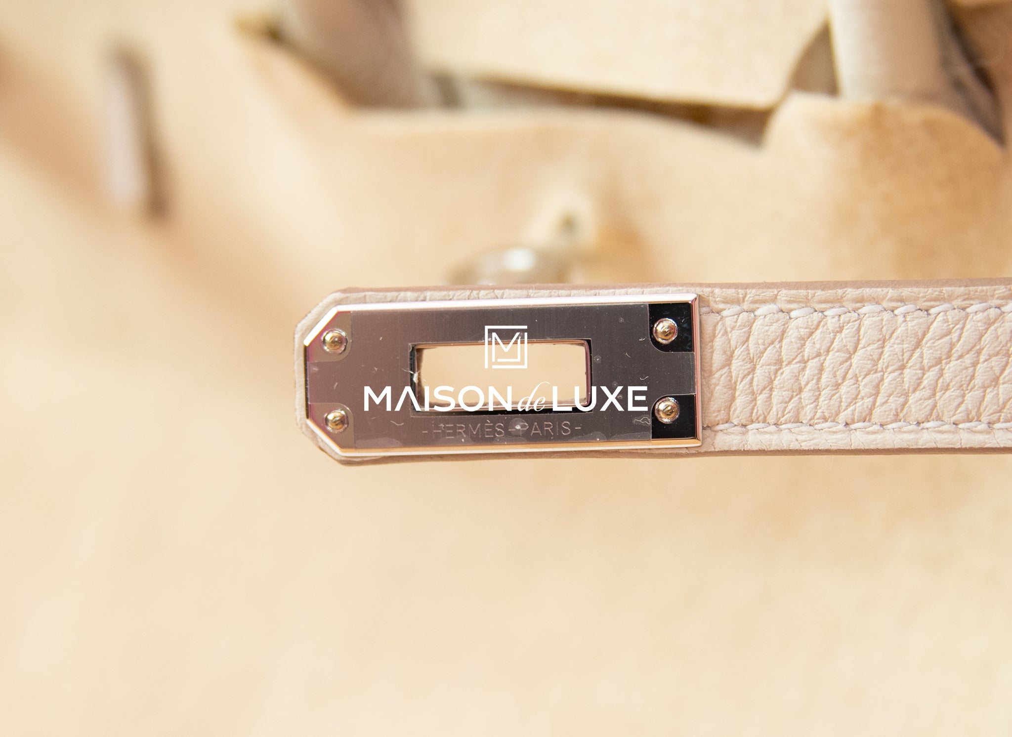 Hermes Craie Off White Togo Palladium Hardware Birkin 25 Handbag Bag –  MAISON de LUXE