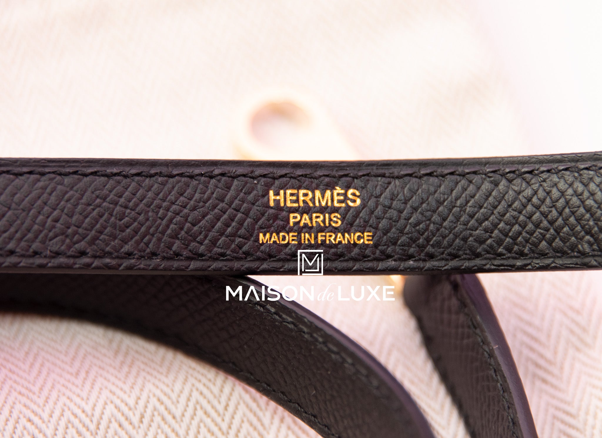 Hermès Kelly 28 Noir (Black) Sellier Epsom Gold Hardware GHW — The