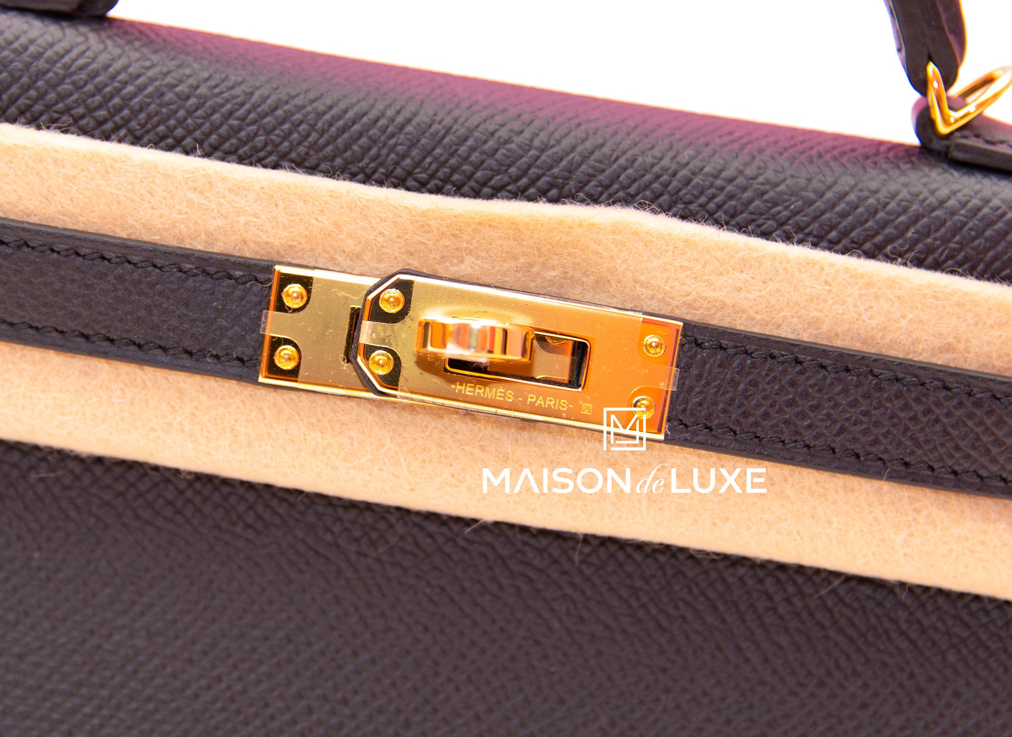 Hermes Noir Black GHW Epsom Mini Kelly Pochette - MAISON de LUXE