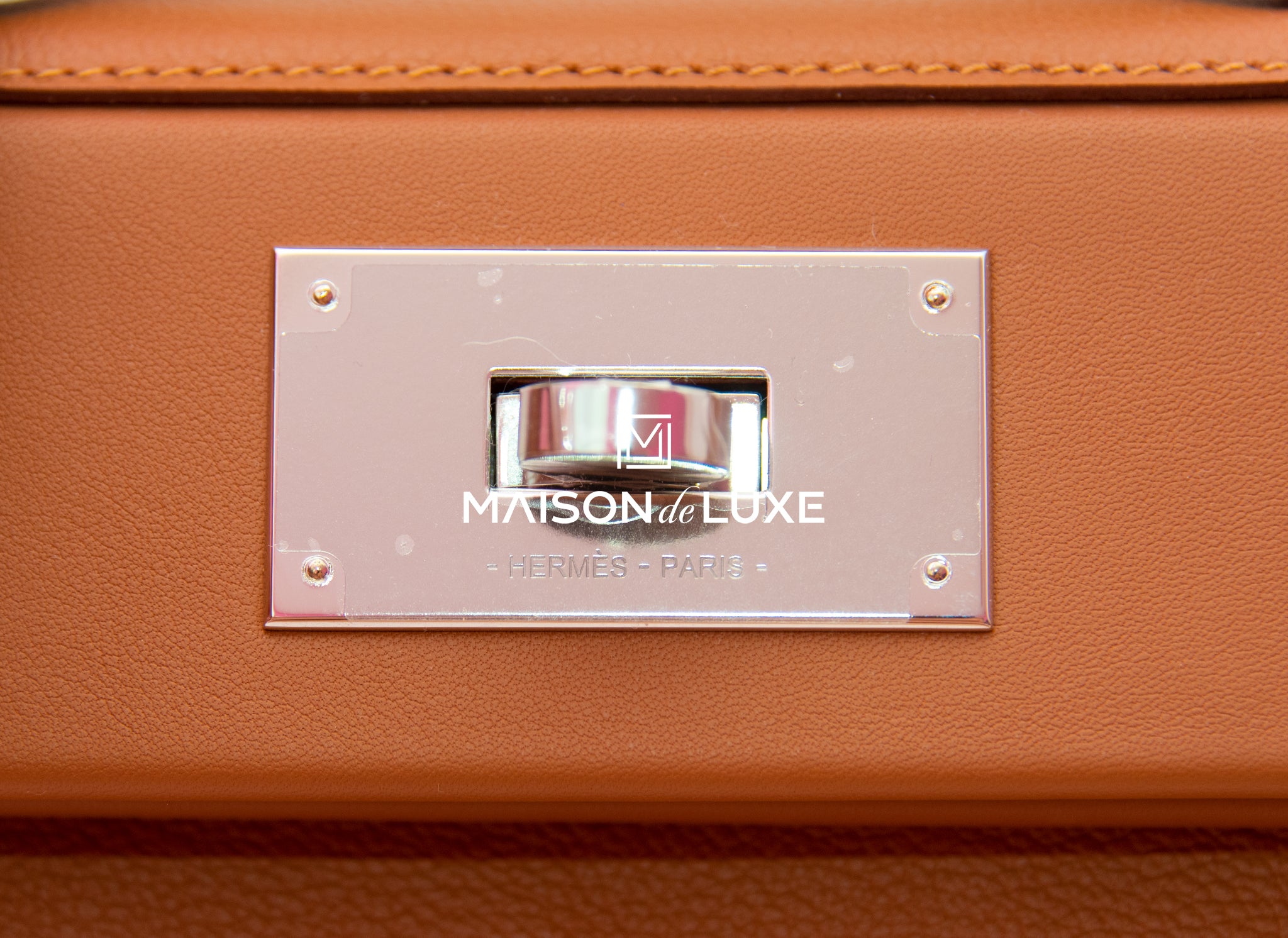 Hermes Mini 21 24/24 Bag Gold Evercolor Swift Palladium Hardware Handbag –  MAISON de LUXE