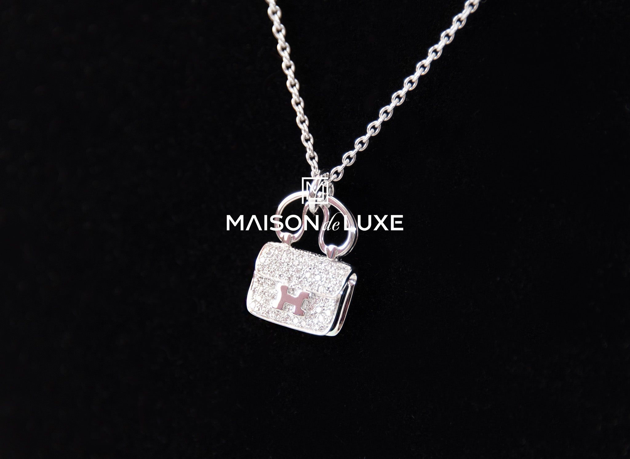 LOUIS VUITTON 18k White Gold Diamond Heart Locket Pendant 53009