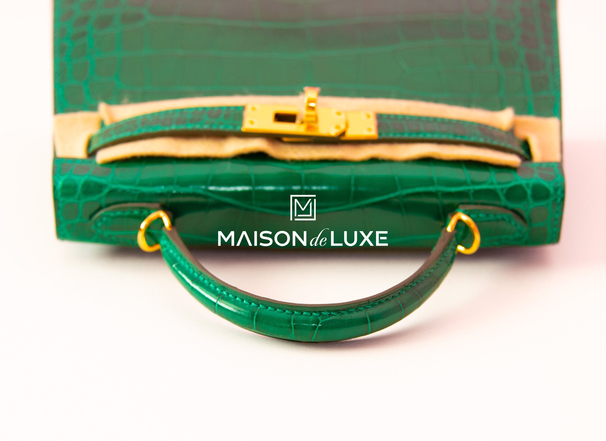 Hermes Vert Emeraude GHW Crocodile Mini Kelly Pochette Clutch - MAISON de  LUXE