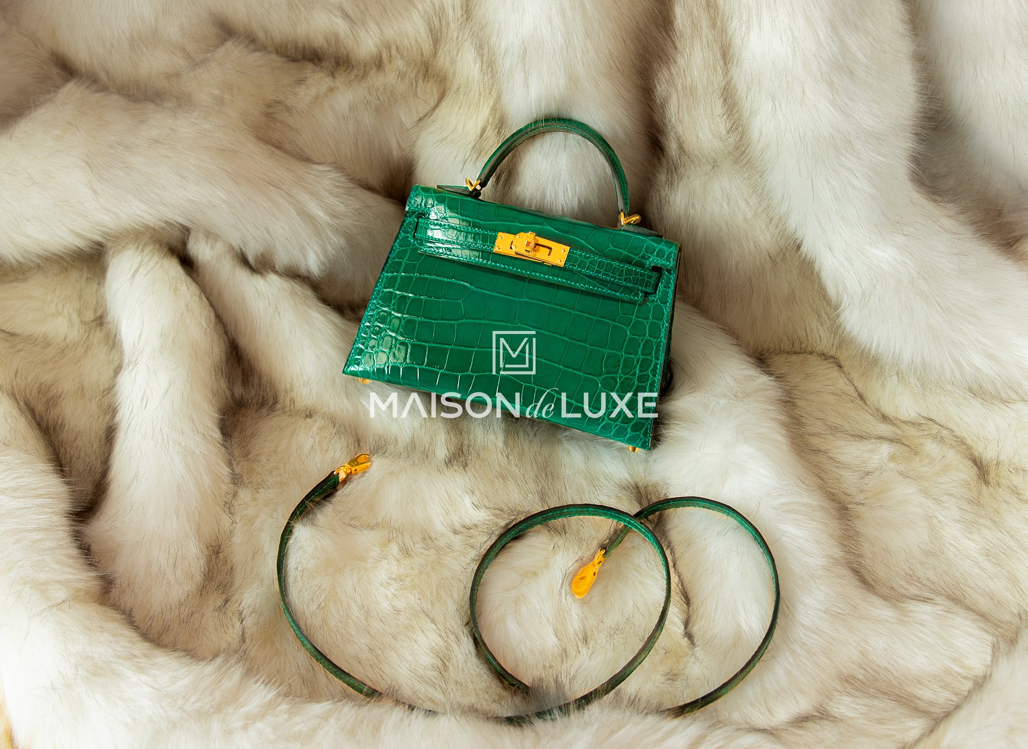 Hermes Vert Amande Epsom Mini Kelly II 20 cm Bag Pochette Clutch – MAISON  de LUXE