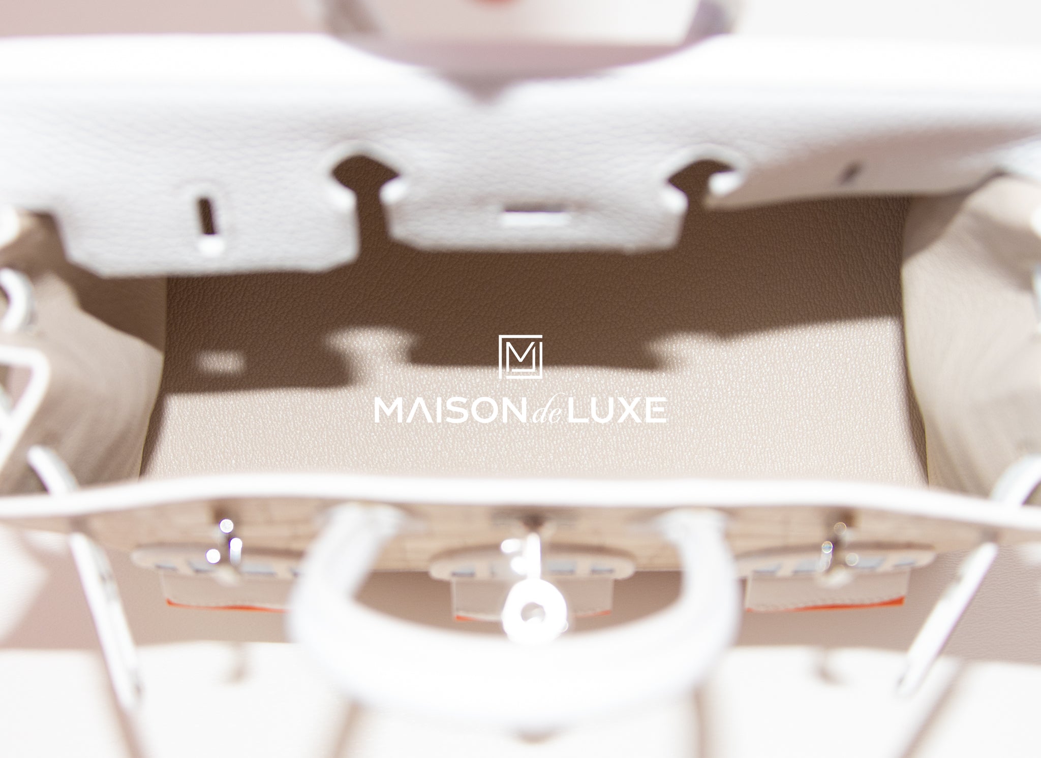 Hermes Sac Faubourg Birkin 20 White Matte Alligator Palladium Hardware –  Madison Avenue Couture