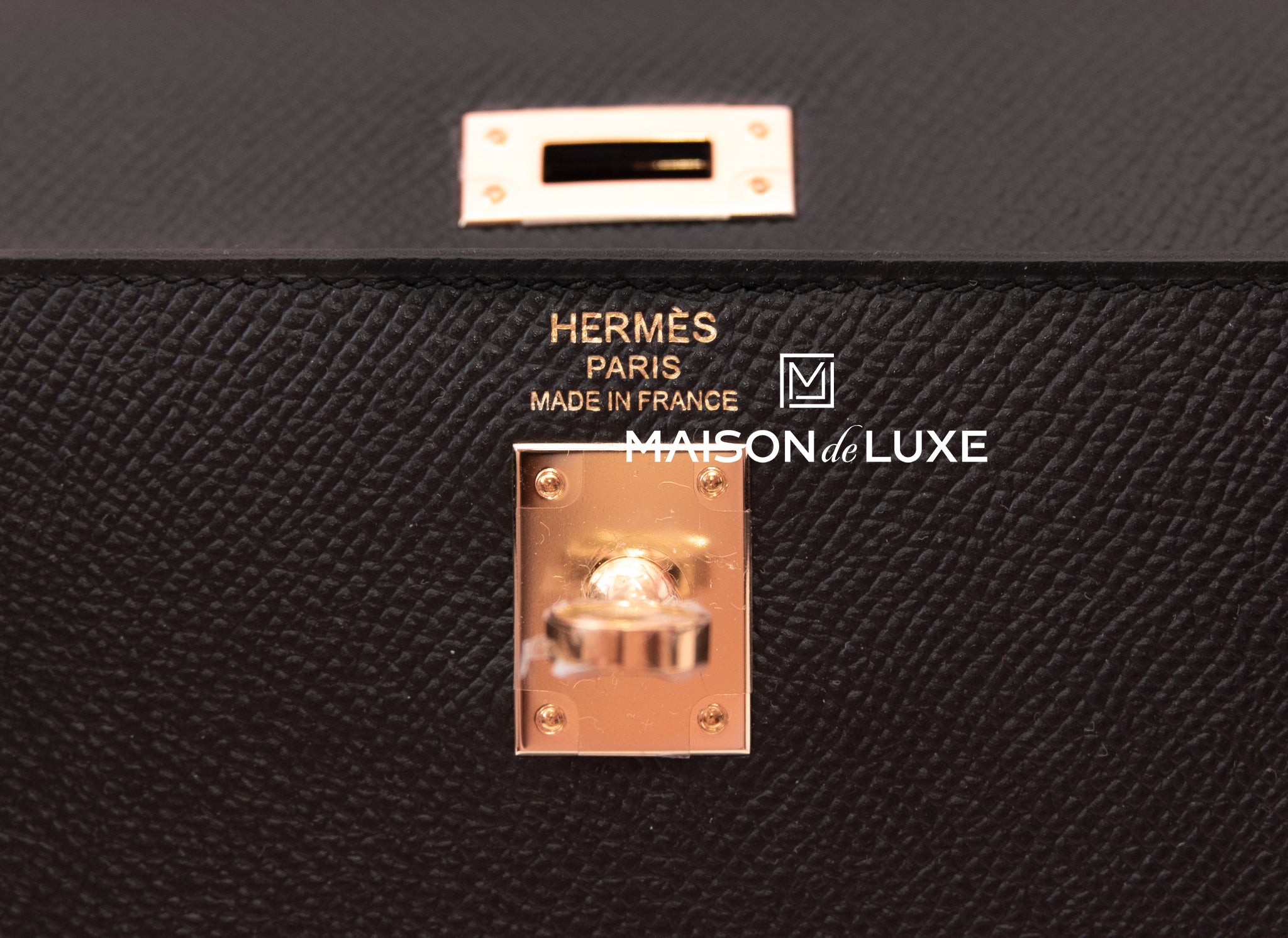 Hermès Kelly 25 Noir (Black) Sellier Epsom Gold Hardware GHW