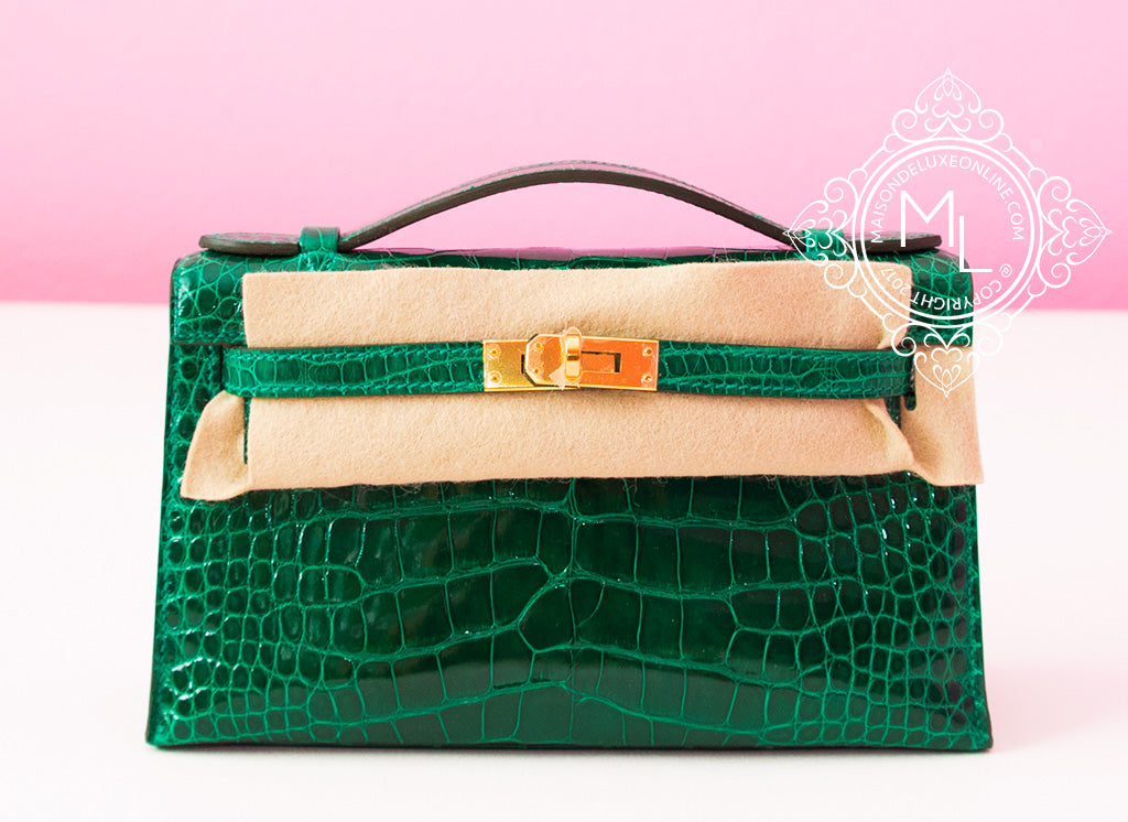 Hermes Green Vert Emerald Crocodile Mini Kelly Pochette Clutch Bag – MAISON  de LUXE