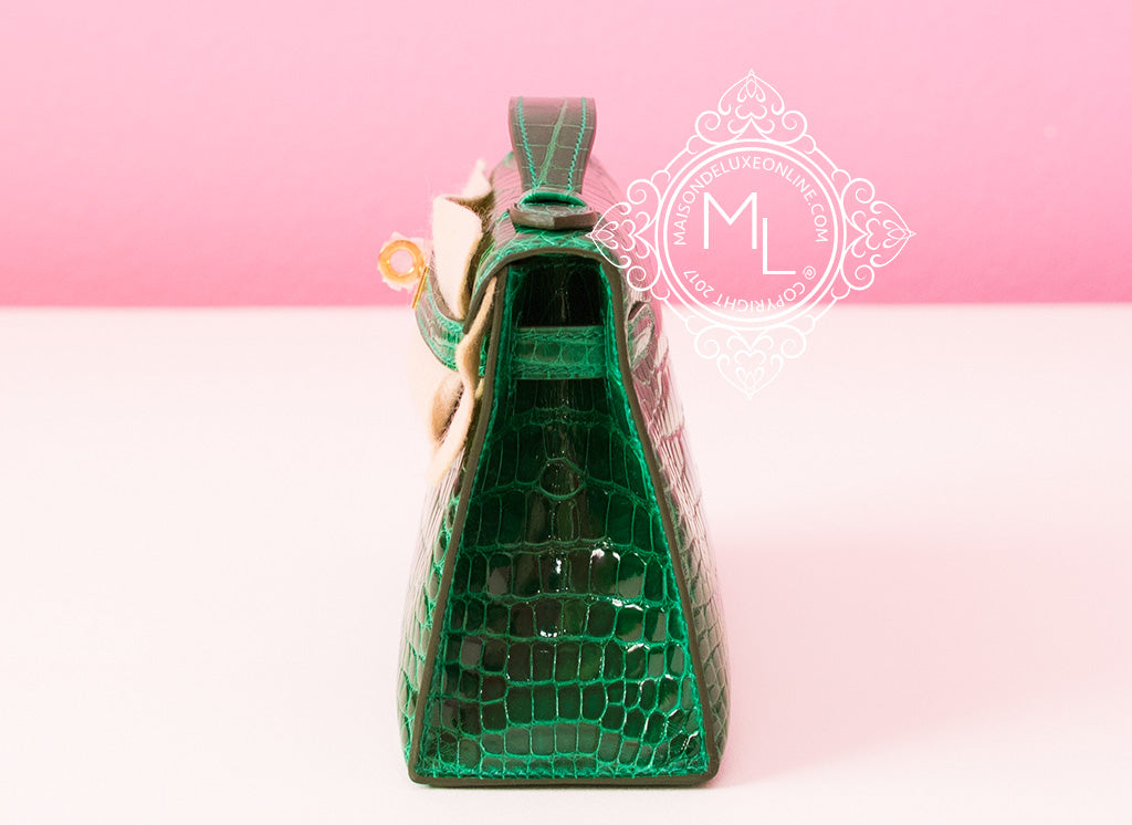 Hermes Cactus Crocodile Mini Kelly Pochette Clutch Bag Vert Emerald –  MAISON de LUXE