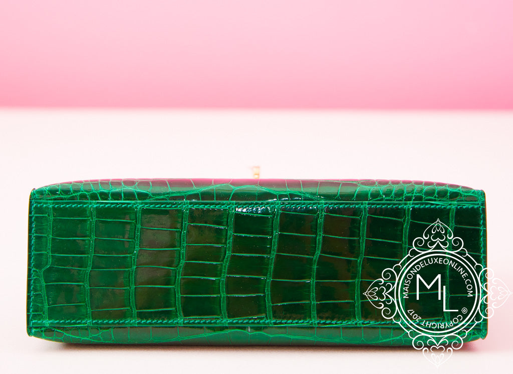 Hermes Cactus Crocodile Mini Kelly Pochette Clutch Bag Vert Emerald –  MAISON de LUXE