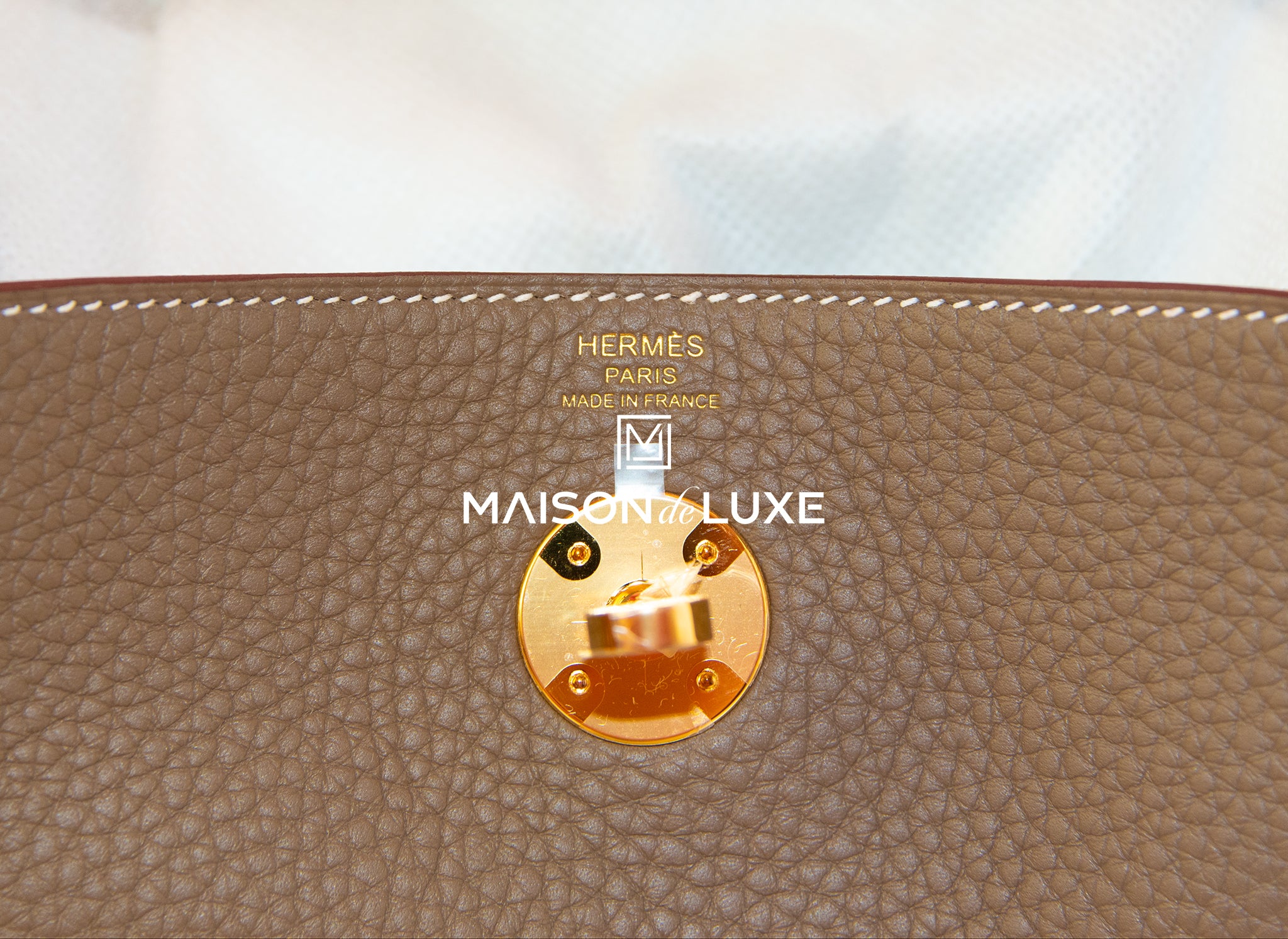 Hermès Hermès Lindy 26 Taurillon Clemence Leather Handbag-Etoupe Gold  Hardware (Top Handle)