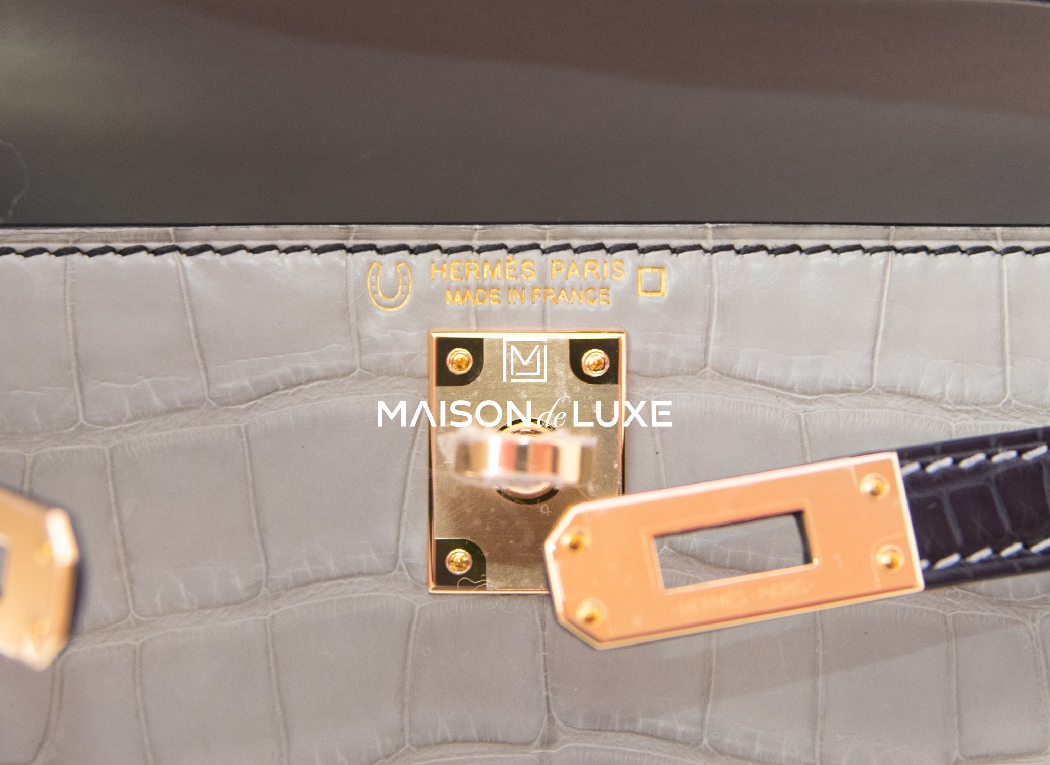 Hermes Mini Kelly II 20 Gris Perle & Noir HSS Matte Alligator - MAISON de  LUXE